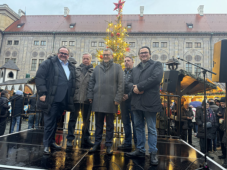 Eröffnung Weihnachtsdorf im Kaiserhof der Residenz München am Odeonsplatz vom 18.11.2024 (©Foto:Martin Schmitz)